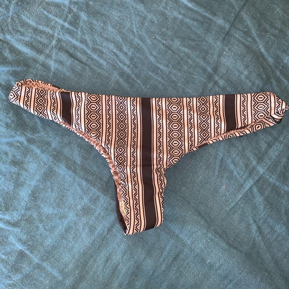 Acacia hookipa bottoms - Picture 1 of 3